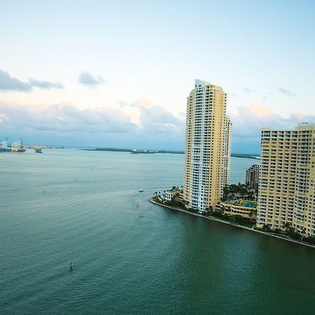 Bayfront Suites By Yourent Miami Bagian luar foto